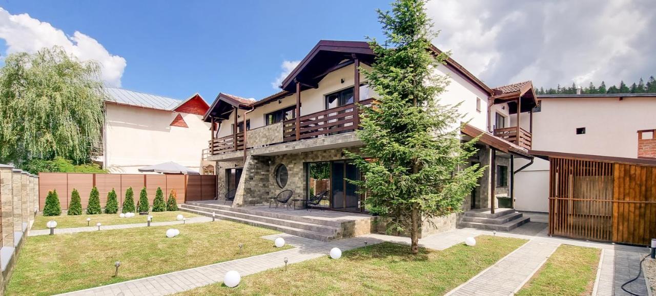 Nova Cervus Hotel Busteni Ngoại thất bức ảnh